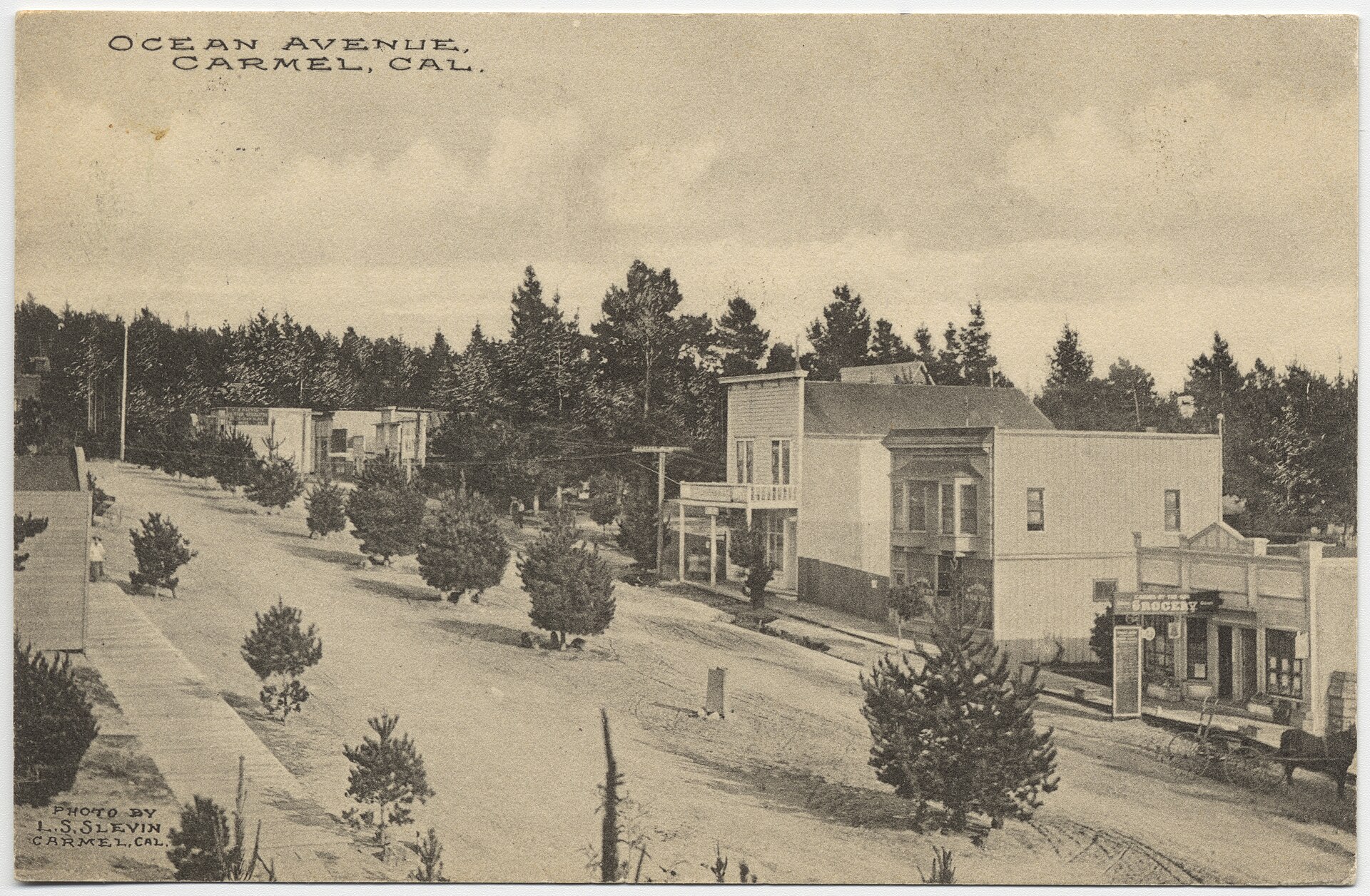 An Adventure in Neighborliness: Seventy-Five Years of The Carmel Foundation